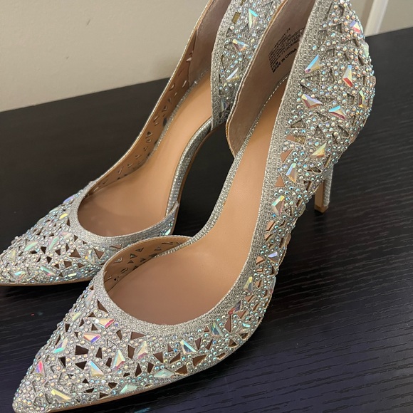 Sparkle women’s heels - Picture 3 of 3
